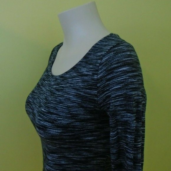 H&M Divided Cropped Black White Striped Top - Picture 4 of 10